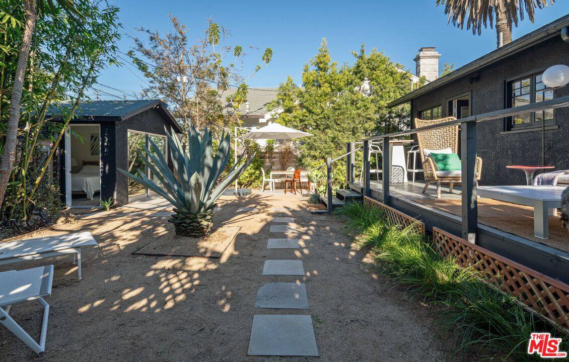 947   Amoroso Pl 2BR Marina Del Rey La