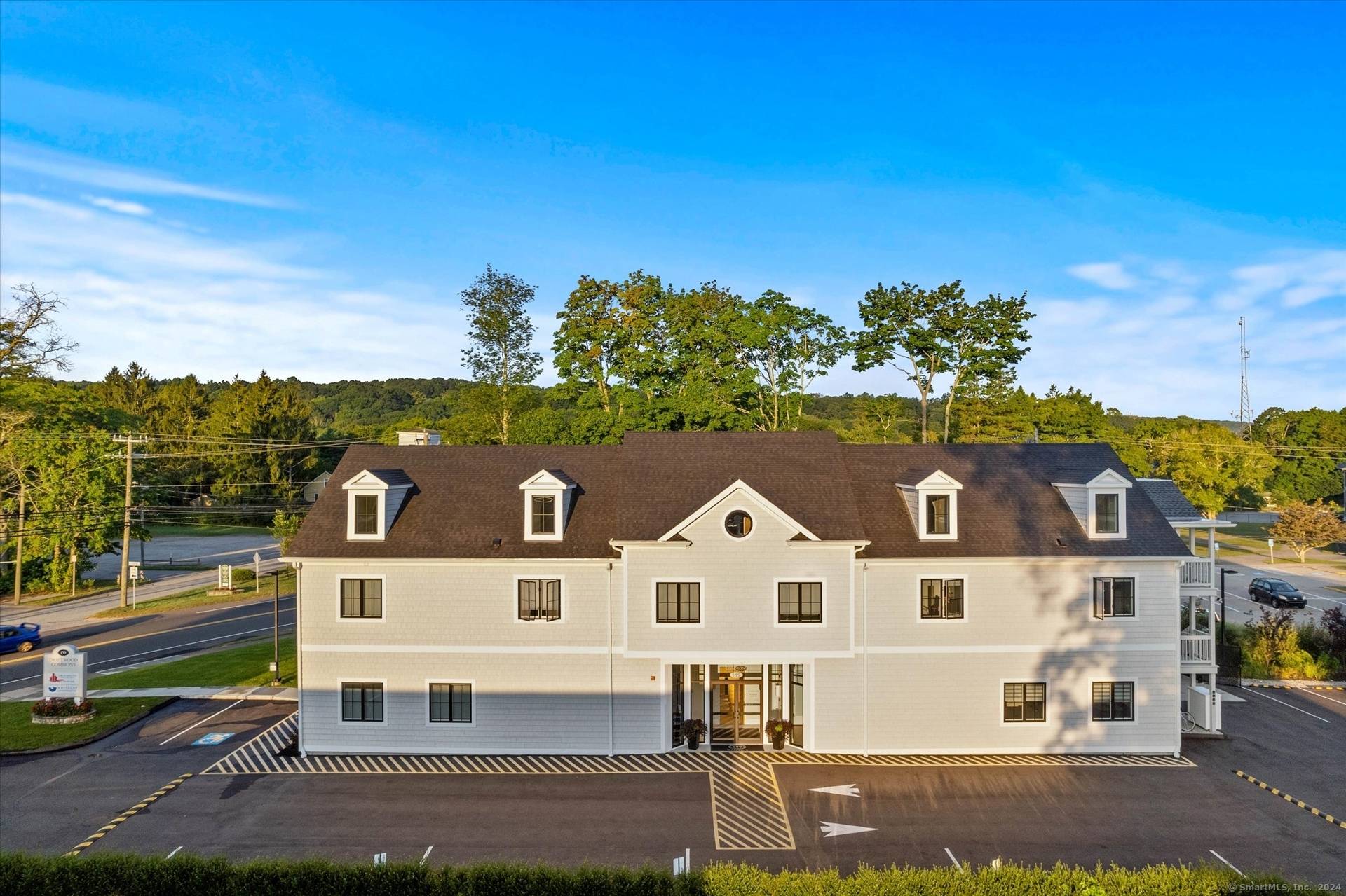 Introducing an exceptional mixed use commercial property located in the dynamic heart of East Lyme, where modern design seamlessly merges with timeless elegance.
