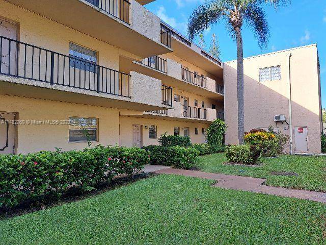 ATTENTION ALL INVESTORS THIS BEAUTIFUL UNIT IS READY FOR YOUR PORTFOLIO.