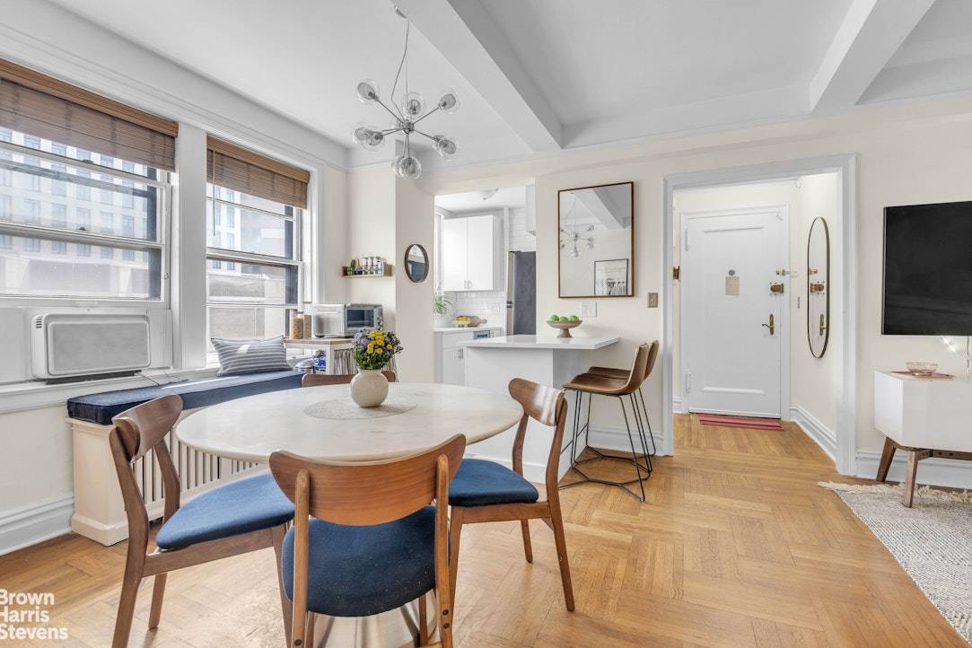 Perched on the eleventh floor of this prewar historic Brooklyn Heights coop building, this move in ready one bedroom apartment is a gem.