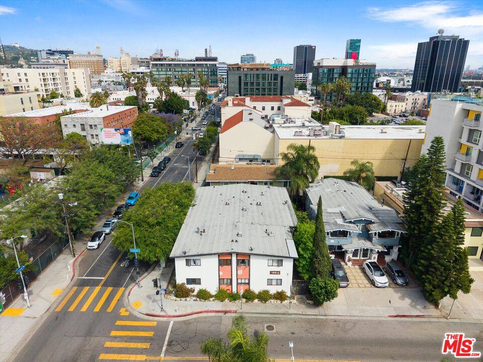 6610 Selma Ave 6BR Hollywood Hills East La