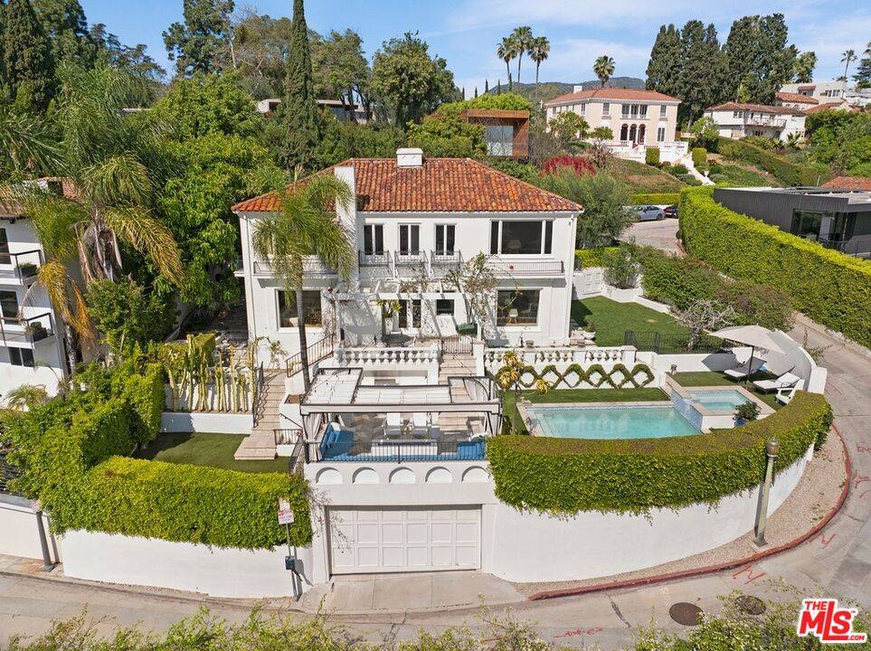 6650   Whitley Ter 4BR Hollywood Hills East La