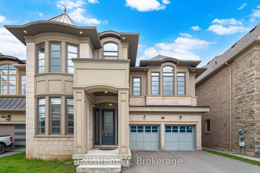 Ravine Lot Welcome to 3128 Parsonage Crescent in Oakville.