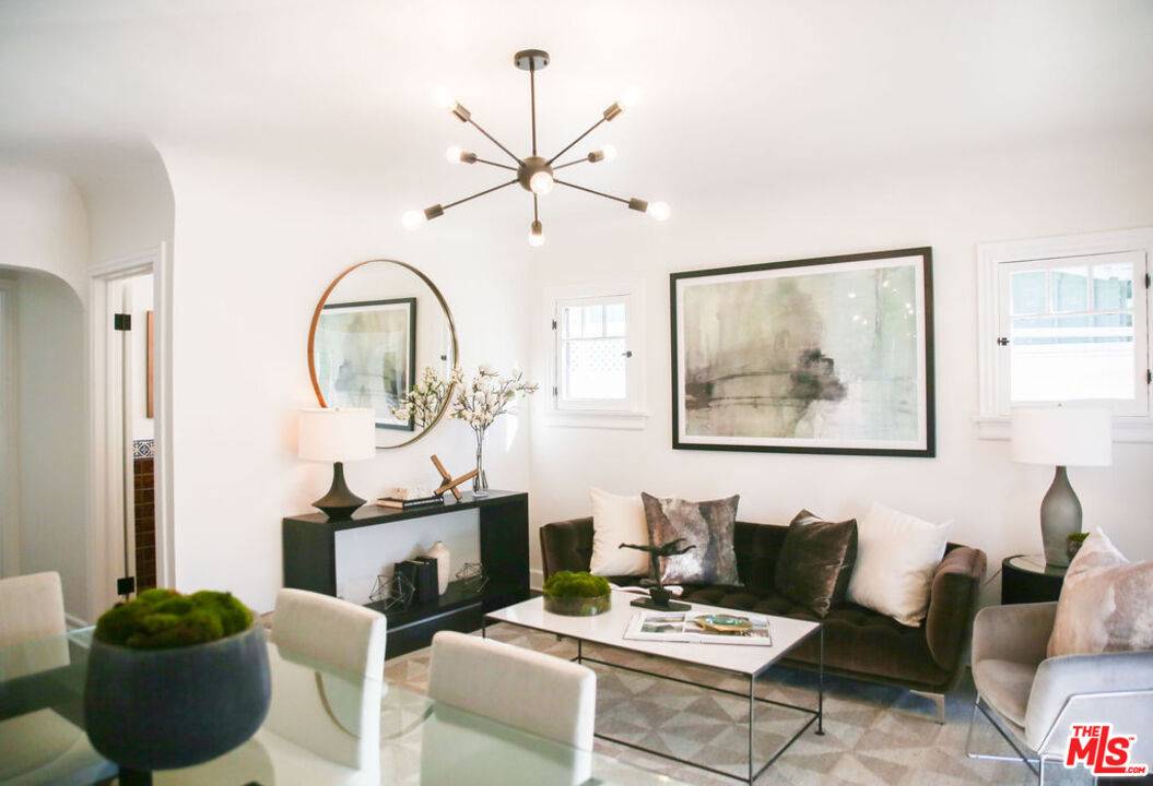 7865   Willoughby Ave 2BR Hollywood Hills East La