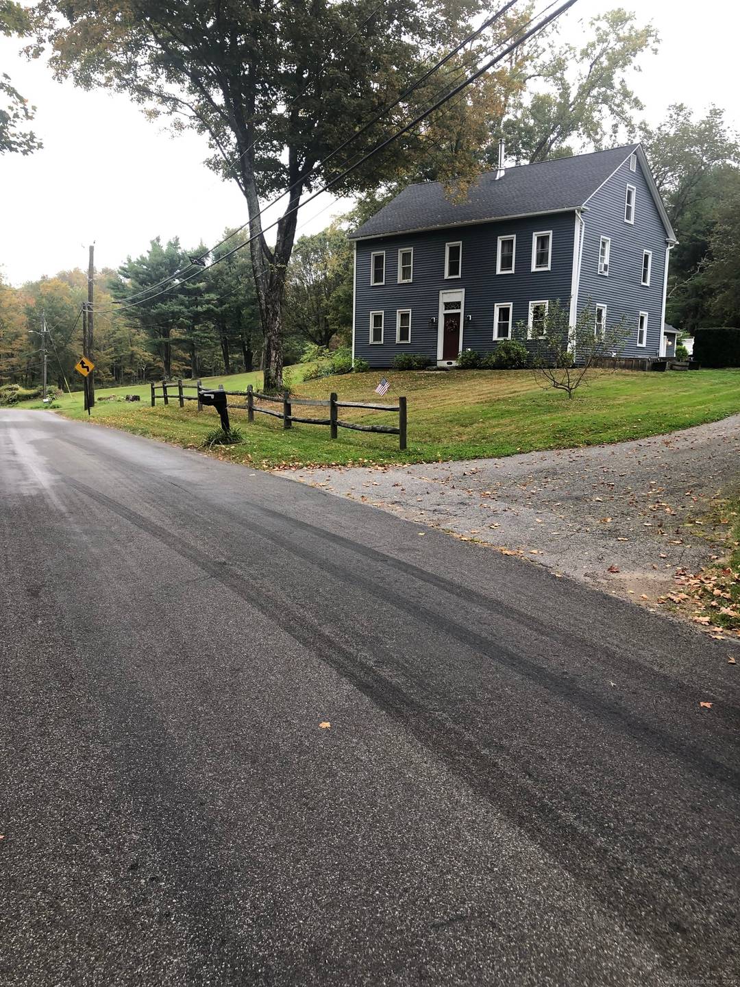 MOTIVATED SELLER This is an Amazing 2, 600 Sq.