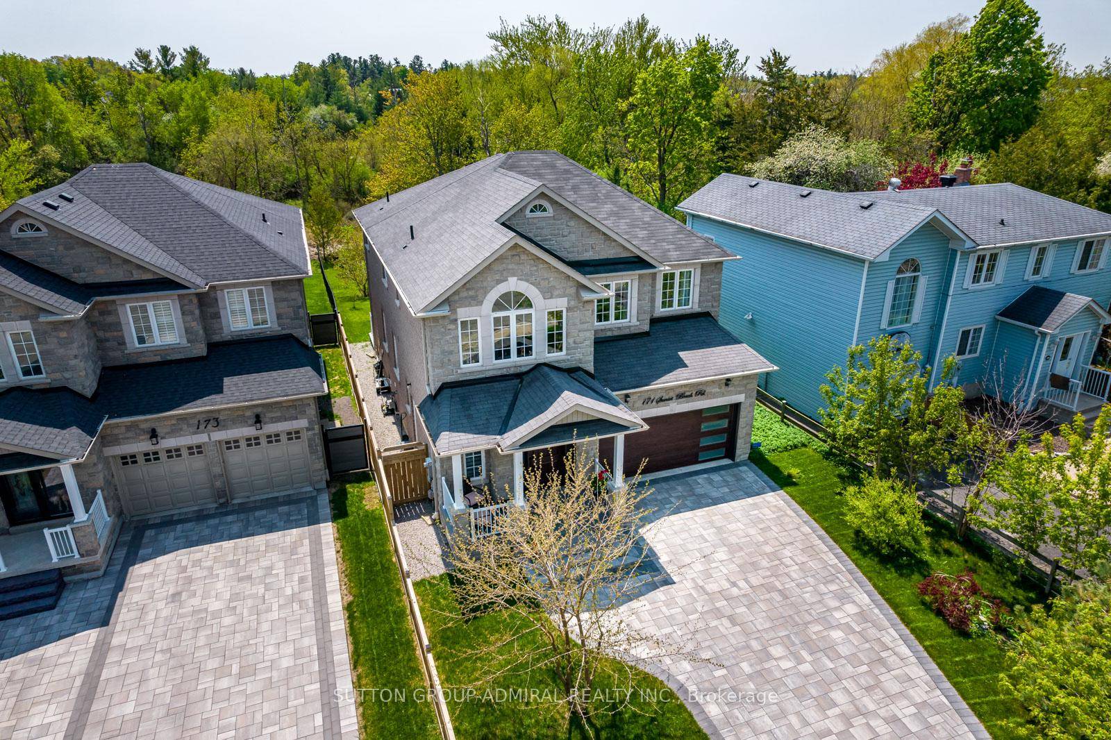 One of a kind custom home on sought after street in Oak Ridges Lake Wilcox with multi million mansions, steps to the lake, park, public transit amp ; more.