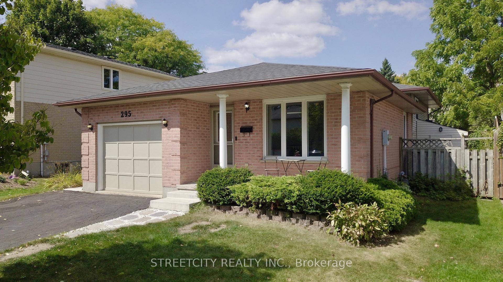 Welcome to 295 Walmer Grove !