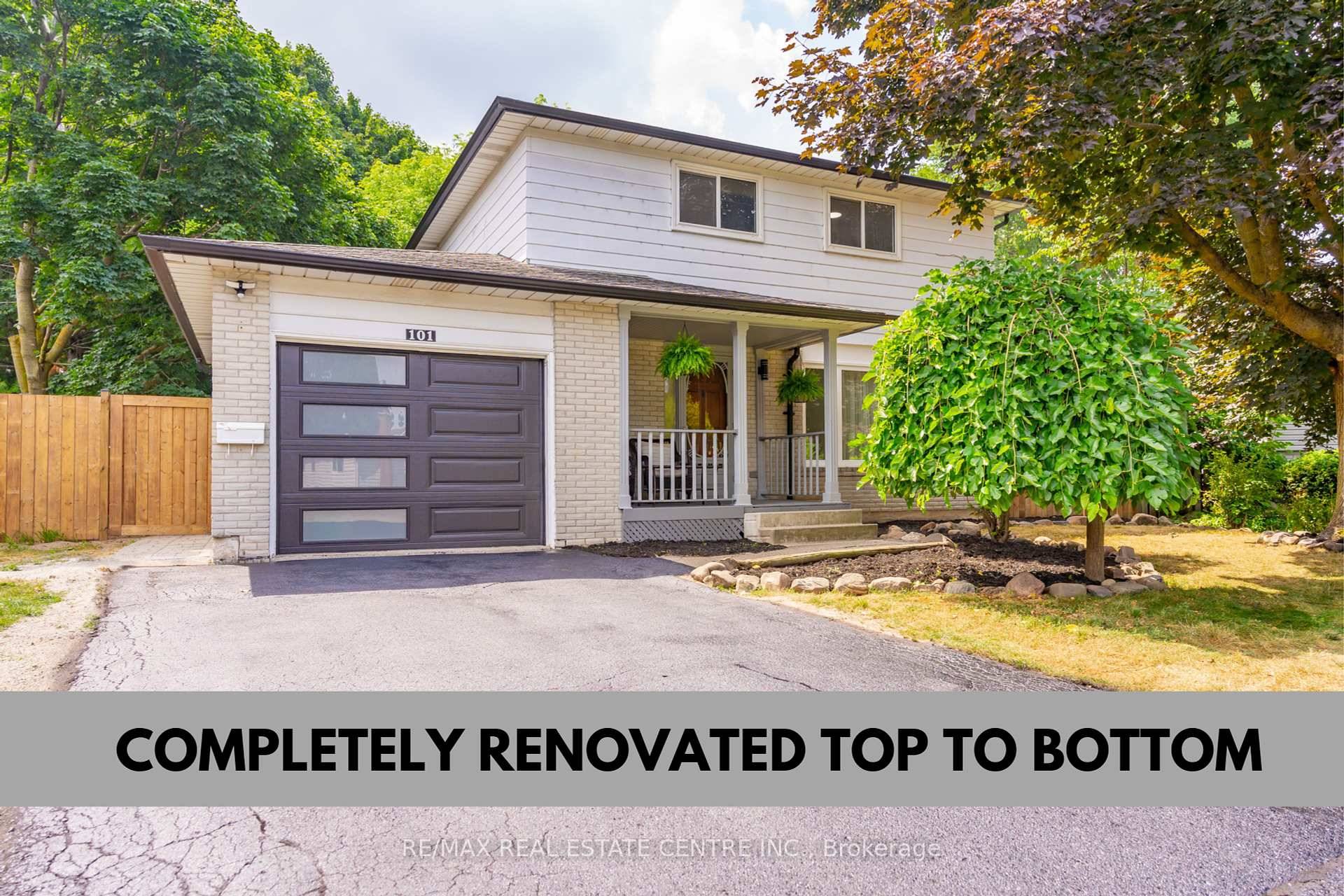 Beautiful 2 Storey on Large Back Corner, Mature Treed Lot.