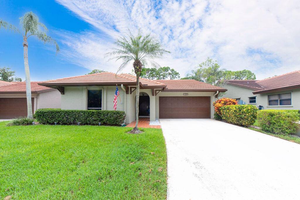 Gorgeous 2 2 2 in Starling Court in West Villages, Martin Downs !