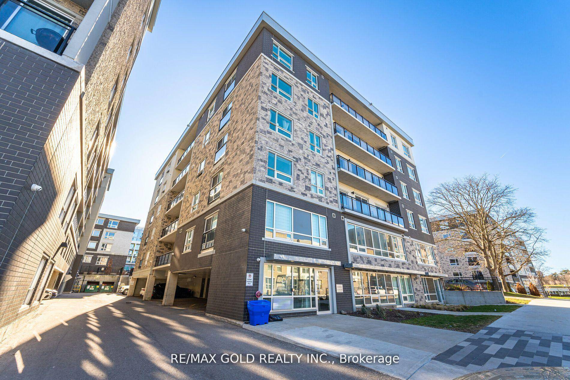 This stylish 2 bedroom, 2 bathroom condo offers modern living in the heart of Waterloo, just minutes from the university.