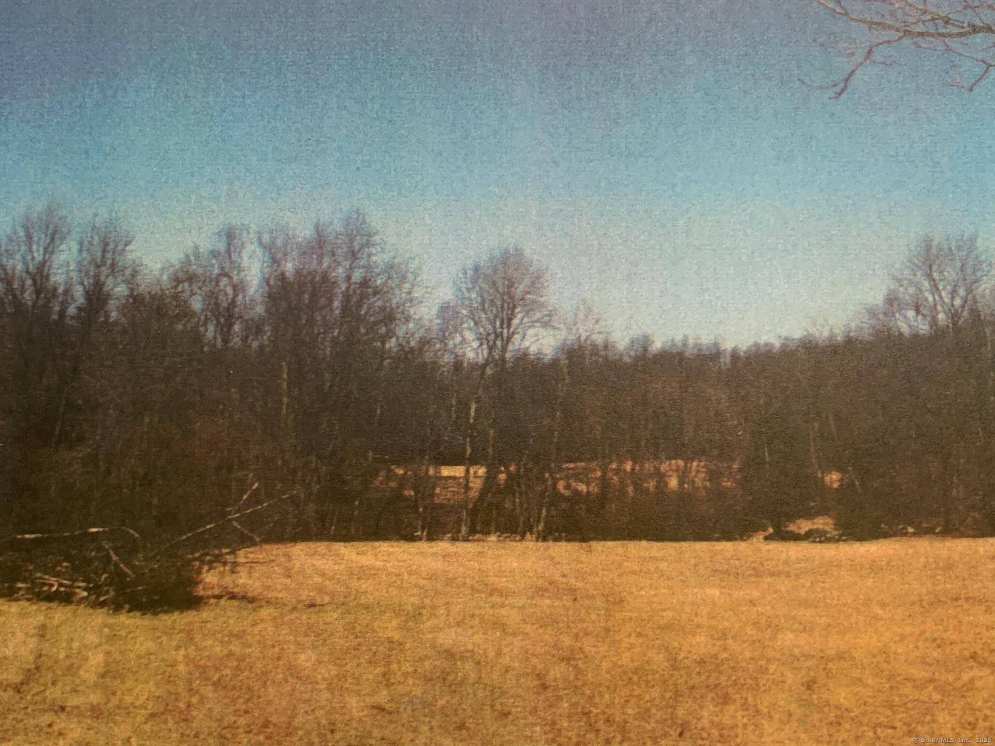 Single homesite located in beautiful Redding.