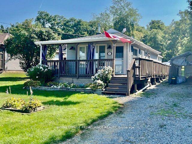 This beautifully updated, move in ready 2 bedroom, 1 bathroom home offers direct views of Rice Lake and a modern open concept layout.