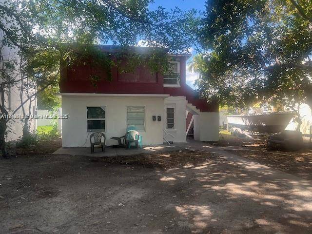 Single family home situated on a great lot where highest best use of the zoning allows for the development of 2 9 total units of the same bungalow style as ...