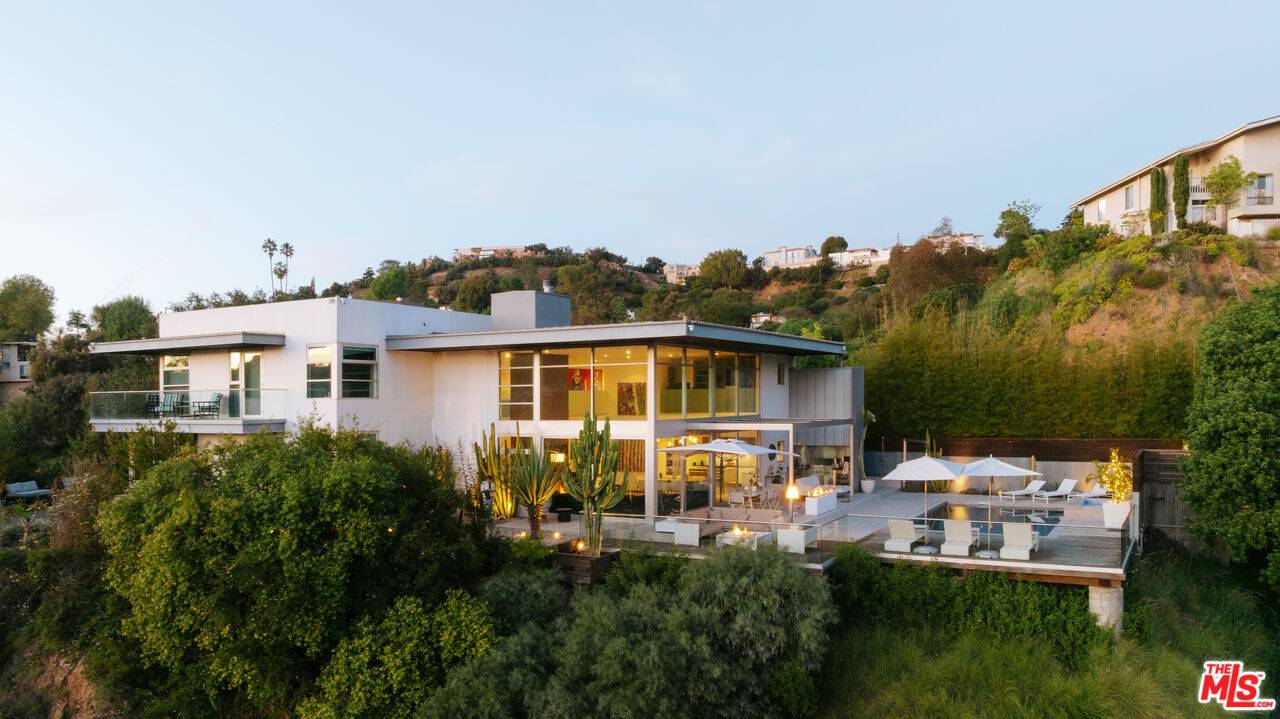 2651   Nichols Canyon Rd 4BR Hollywood Hills East La
