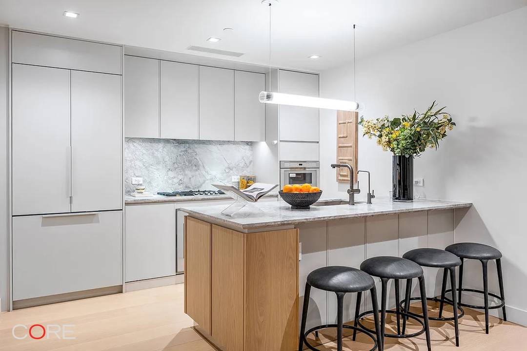 Live, Work... Perfection Welcome to Hendrix House, the first building in New York City explicitly designed for those looking to maximize their life and work from the serenity of their ...