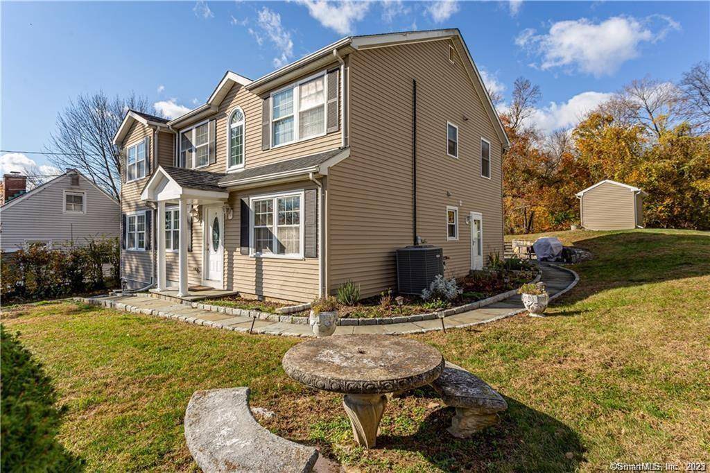 Welcome to your new home in Mid ridges Stamford !