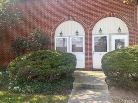 Renovated 2 Bedroom, 2 Full Bath Apartment On The 1st Floor.