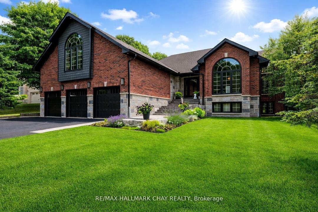 ELEVATED LUXURY in Forest Hill Estates, Midhurst.