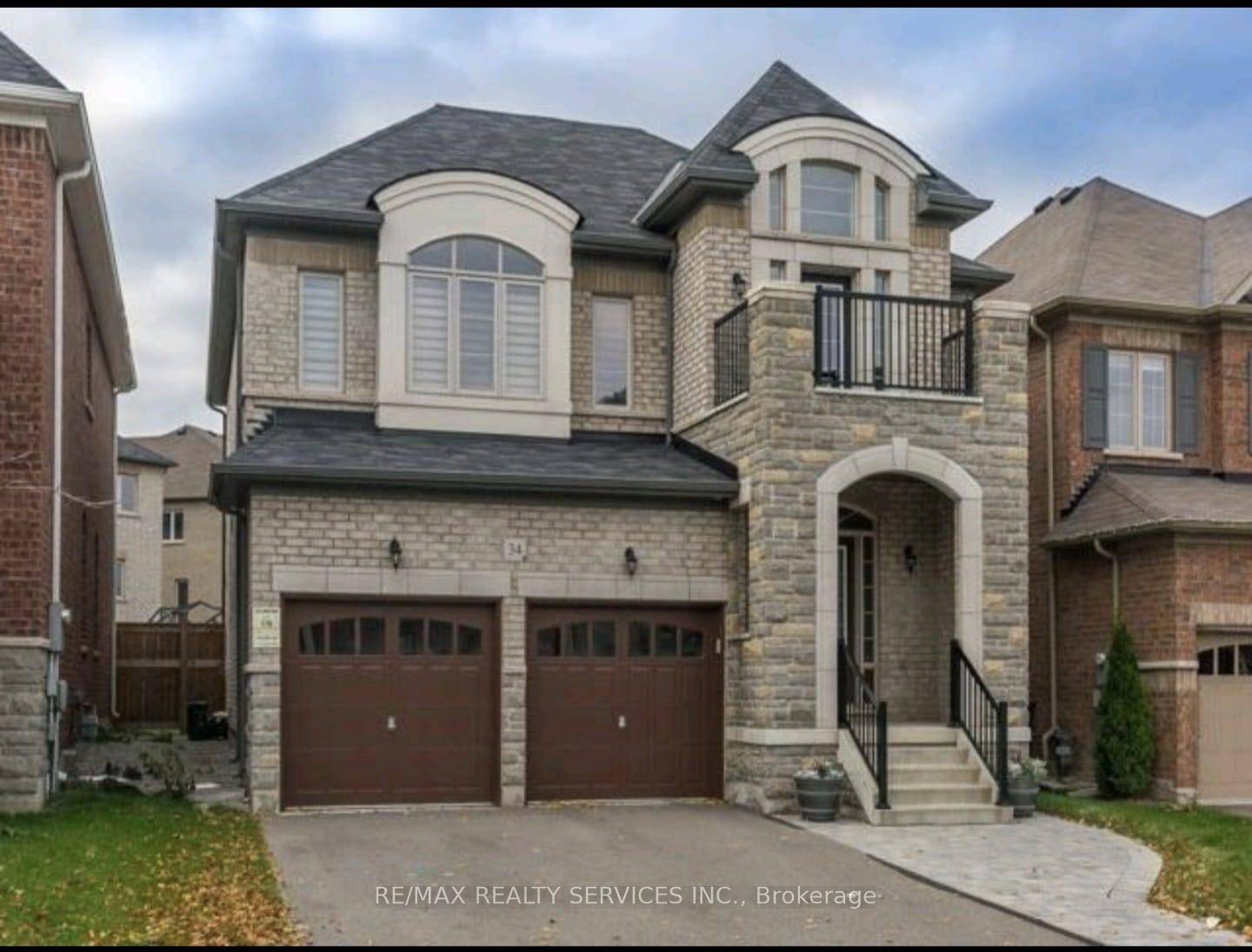 Fully legal 2 bedrooms basement apartment for lease in the sought after Credit Ridge neighborhood !