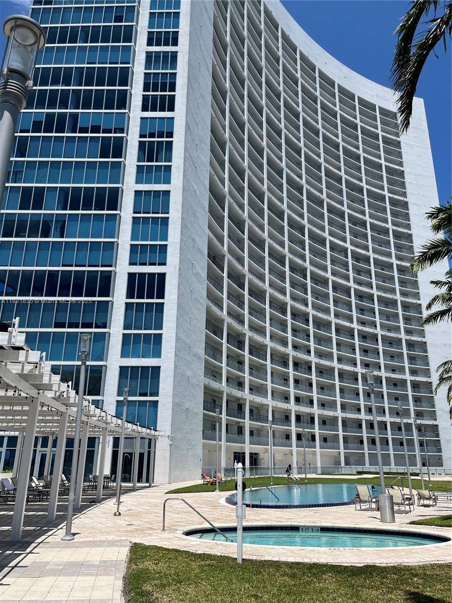 Great one bedroom condo in the Blue.