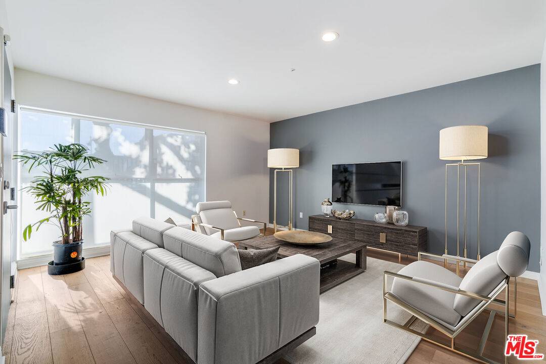 1617 Broadway 1BR Santa Monica La