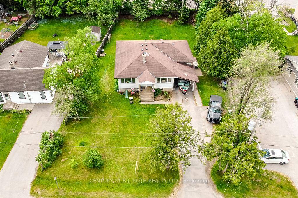 2 Unit home Duplex on a massive in town property 82.