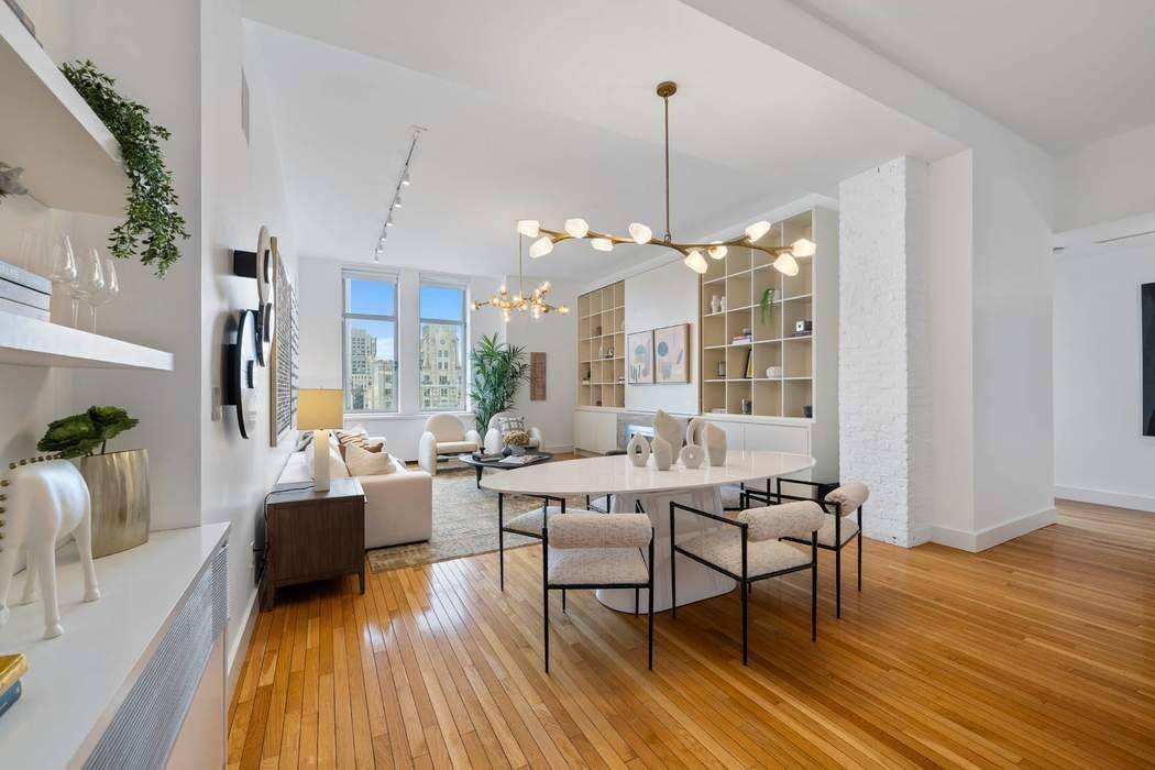 RESIDENCE Atop one of Chelsea s premier full service Condominiums, this expansive 1 bedroom home office residence offers an exceptional opportunity to experience classic downtown loft living with modern elegance ...