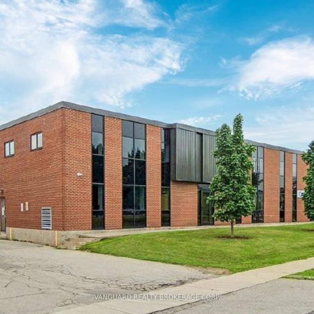 Excellent Location. Close Proximity To York University Subway Lines And Great Access To Public Transit And Highway 407, 400, And 401.