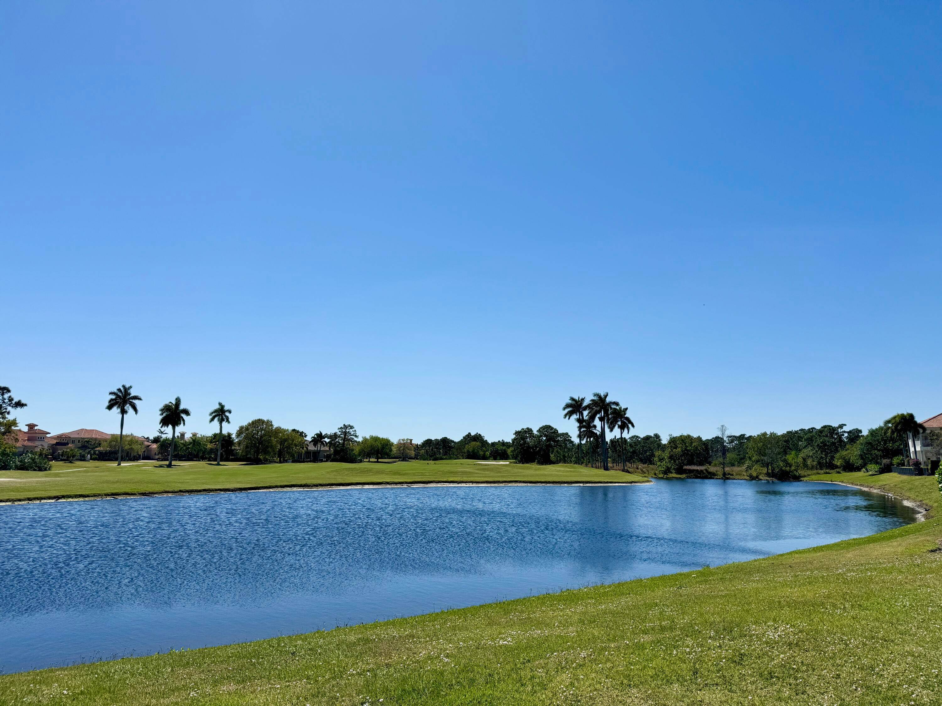 Located in the manned gated community of Tesoro, this estate size building site has a Southeastern view over a freshwater pond to the 11th Palmer Golf Hole.