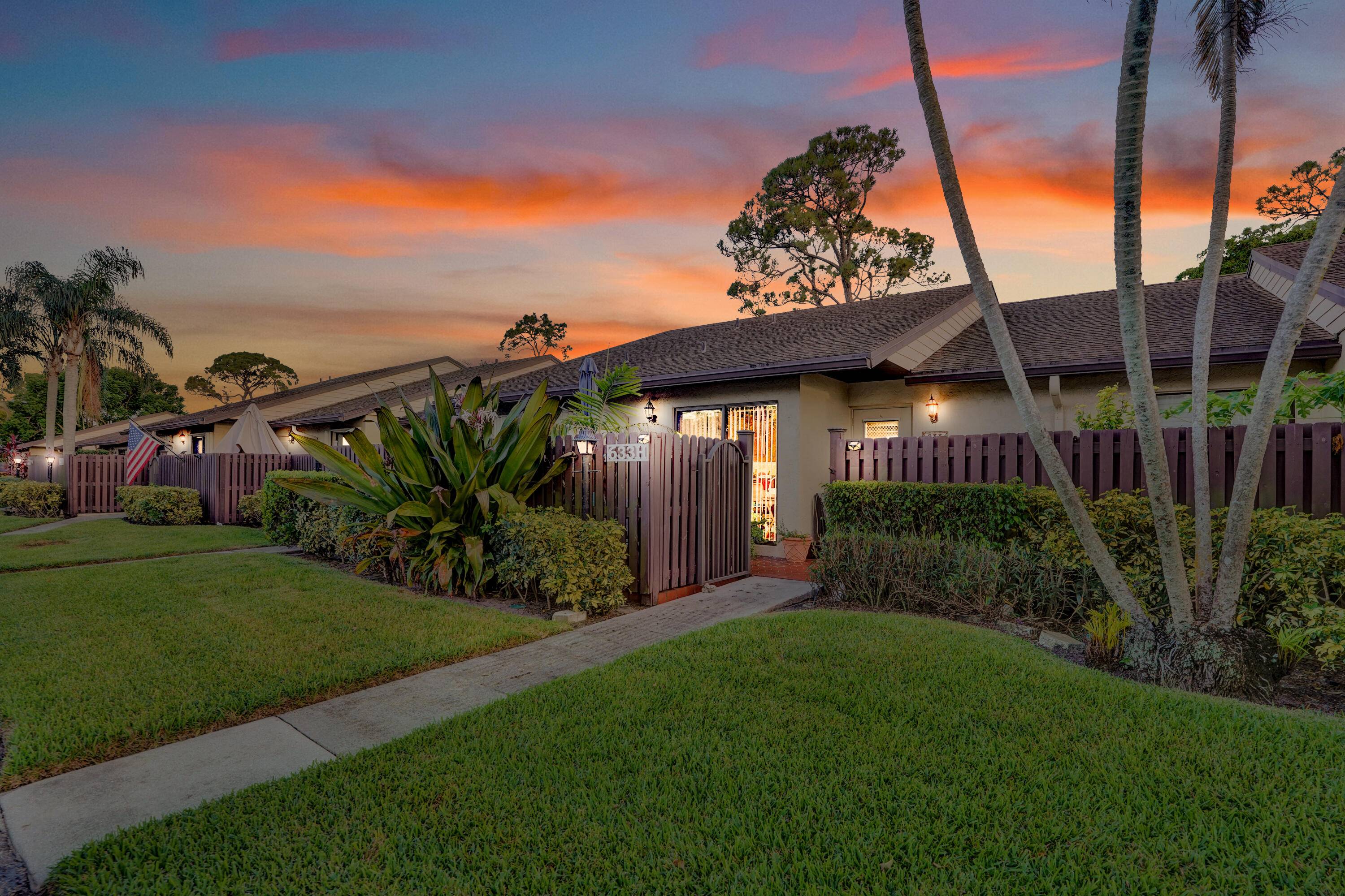 This 2 bedroom, 2 bath waterfront villa in Pine Ridge offers both flexibility and lifestyle currently rented, it can be sold as an income producing investment property or your next ...