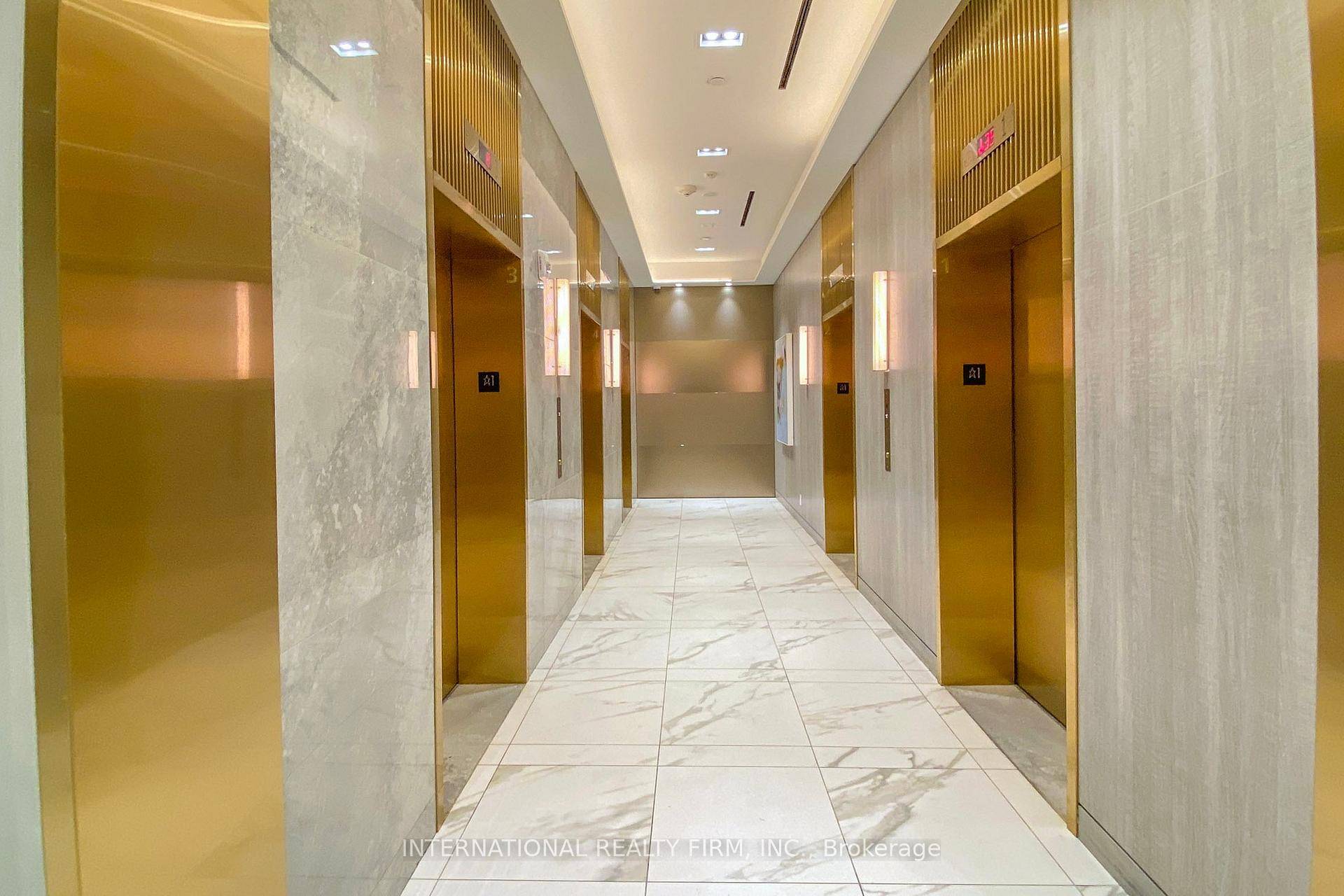 Welcome to Unit 4008 at Transit City III, where urban living meets comfort and style !