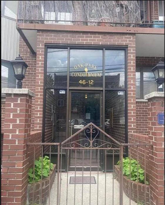 Great opportunity to purchase a 2 bedroom and 1 full bath with a BRAND NEW kitchen and BRAND NEW bathroom and a washer dryer.