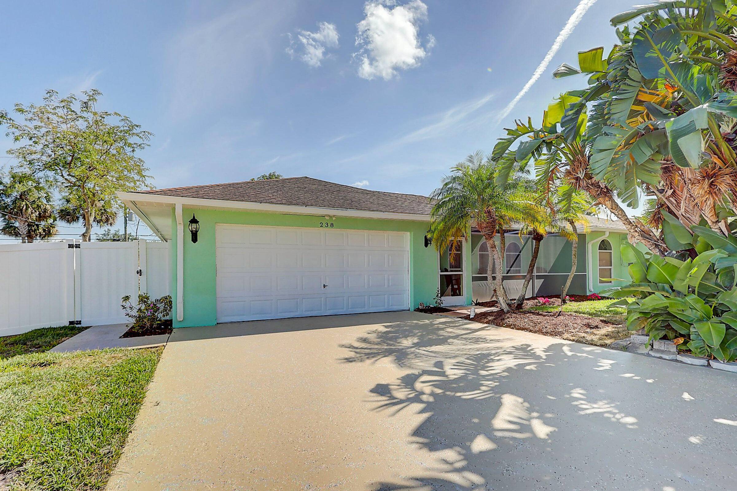 Fully Furnished 3 Bedroom 2 Bathroom Pool Home.