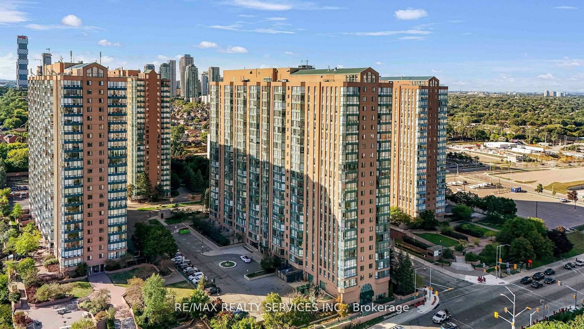 Step into spacious comfort with this sun drenched unit offering unobstructed southwesterly views and natural light streaming in throughout the day.