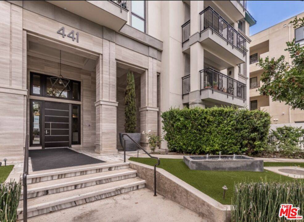 441  S Barrington Ave 2BR Brentwood La