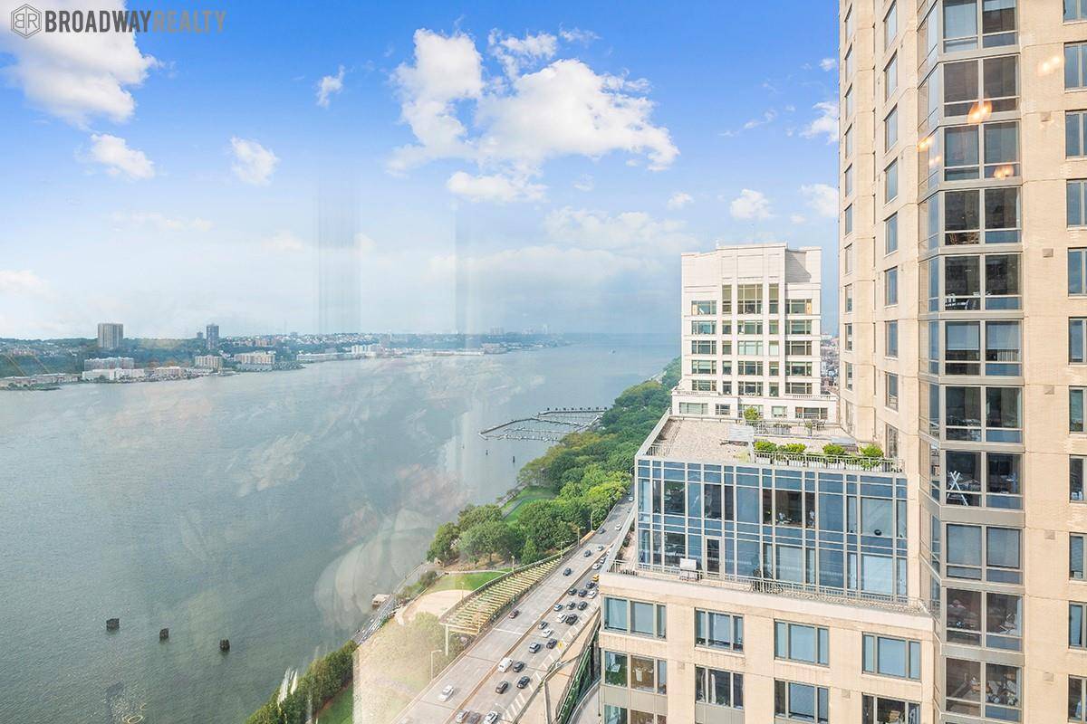 Experience the luxury of a beautifully updated 2 bedroom, 2 bathroom apartment in a fully equipped building on the Upper West Side.