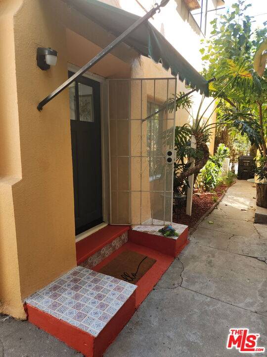 1028 N Hayworth Ave 8BR Hollywood Hills East La