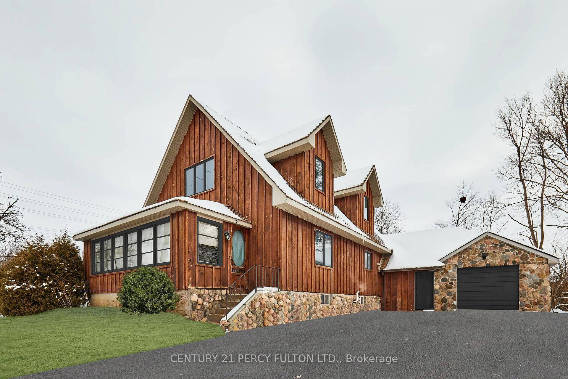 Welcome to this quaint home nested next to the Creek amp ; valley in the heart of City !