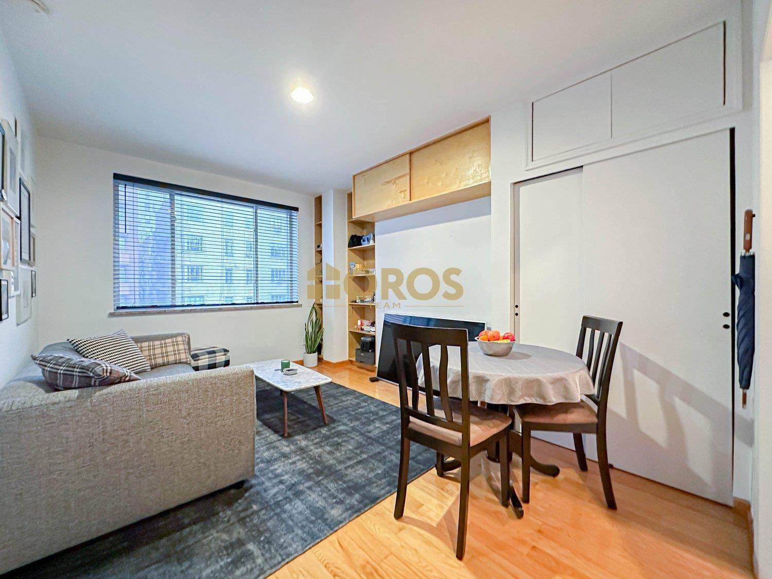 Immaculate 1 Bedroom in Prime Chelsea Bright amp ; Renovated 1 Bedroom unit offering great layout for a spacious and bright Bedroom to comfortably accommodate a queen sized bed, dresser, ...