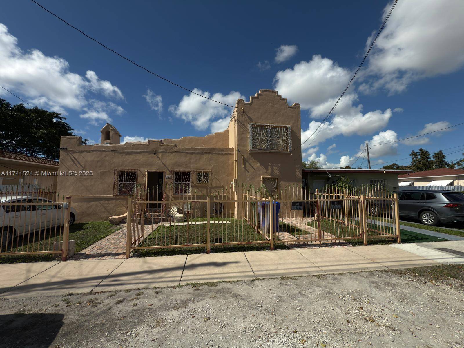 This spacious single family home is perfectly situated just minutes from Coral Gables, with easy access to major highways and close proximity to vibrant areas like Brickell, Wynwood, and Midtown.