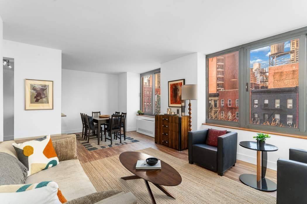 NO BOARD APPROVAL CONDO RULES INVESTOR FRIENDLY PIED A TERRE WELCOME This sun filled spacious corner one bedroom, two bath home on the 4th floor features double exposures, open West ...
