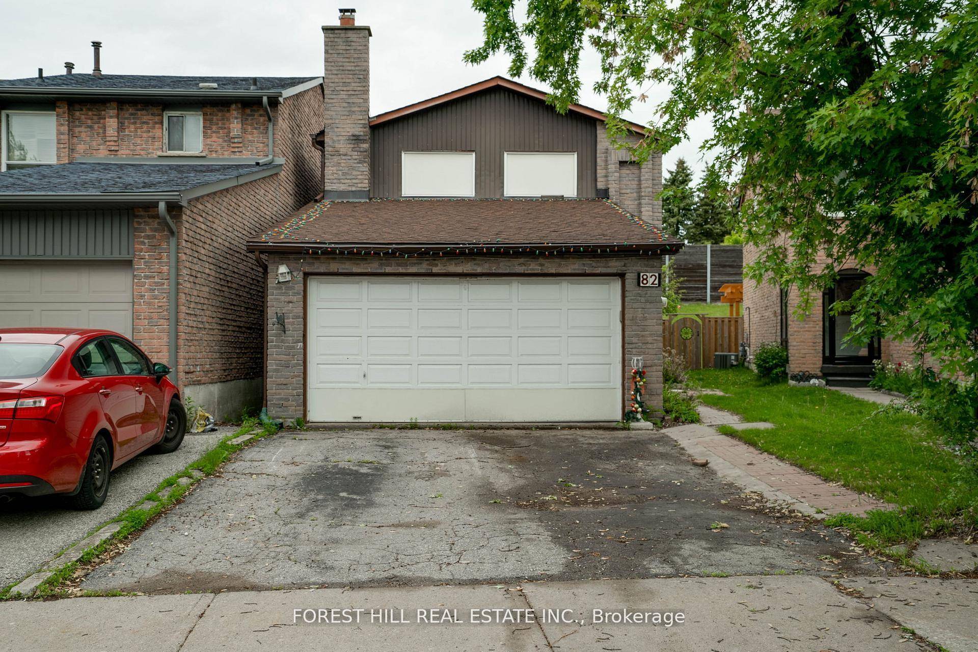Great opportunity for wise buyers in demand South Thornhill location.