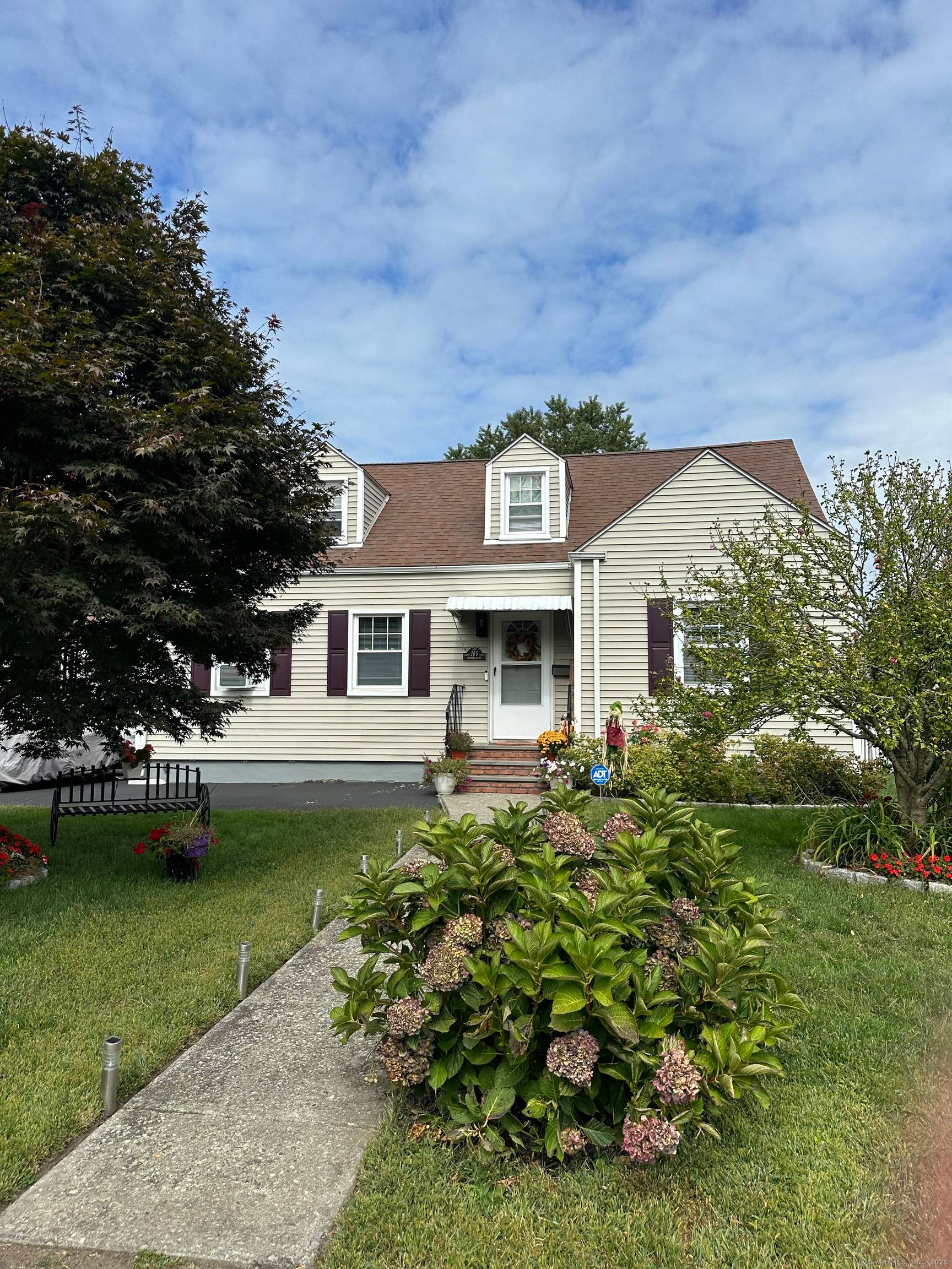 WELCOME TO THIS STUNNING 3 BEDROOM, 2 FULL BATHROOMS SINGLE FAMILY HOME WITH CUSTOM OUTDOOR LIVING FULL SMART SECURITY SYSTEM.