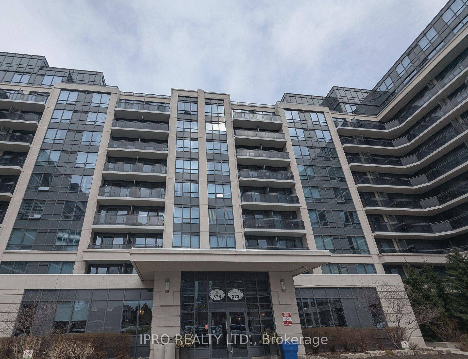 Prime Location, 1 1 Bright Condo Unit, Den With Closet Can Be 2nd Bedroom, 24 hrs Concierge, Amazing Amenities, Exercise Rm, Party Rm, BallRm, Golf Rm, Rooftop Garden W BBQ, ...