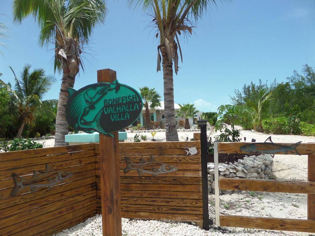 EASY STREET, SUNSET BEACH Single Family Home Long-Island-Bahamas