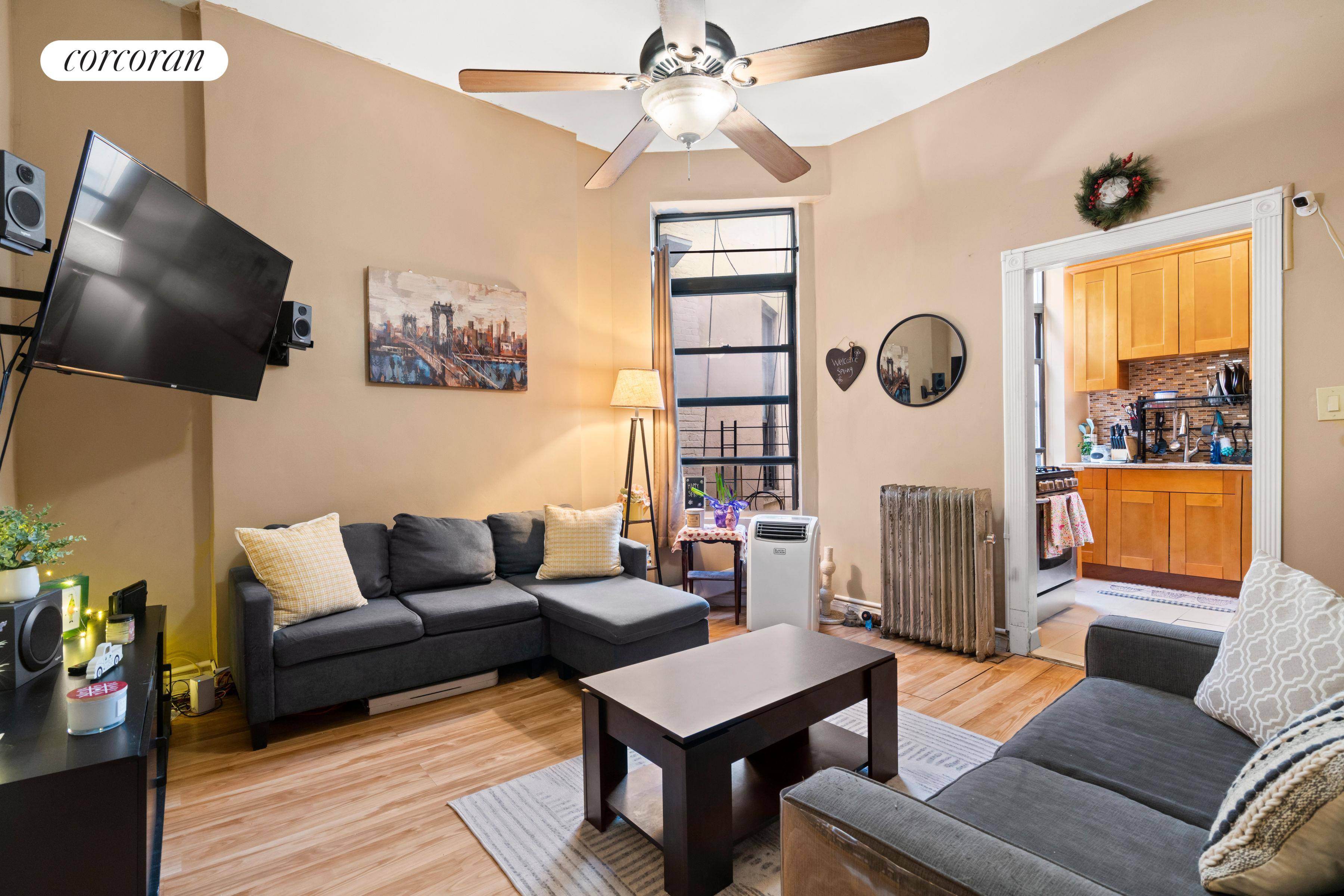 Here's a rare opportunity to purchase a massive floor through apartment in a prime Neighborhood !