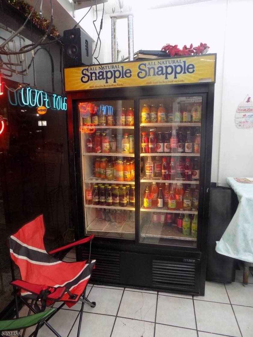 GREAT OPPORTUNITY FOR A WESTINDIAN RESTAURANT WITH 28 YEARS PLUS OF CONSISTENT SERVICE THE NAME AND GOOD WILL WELL ESTABBKISHED.