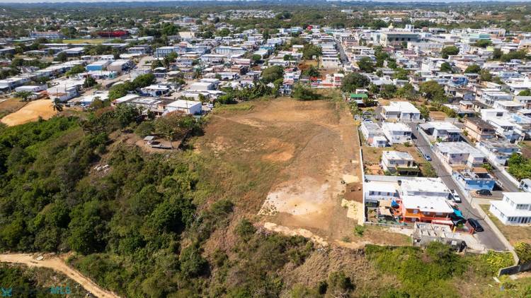 CALLE R BANUCHI Land Isabela