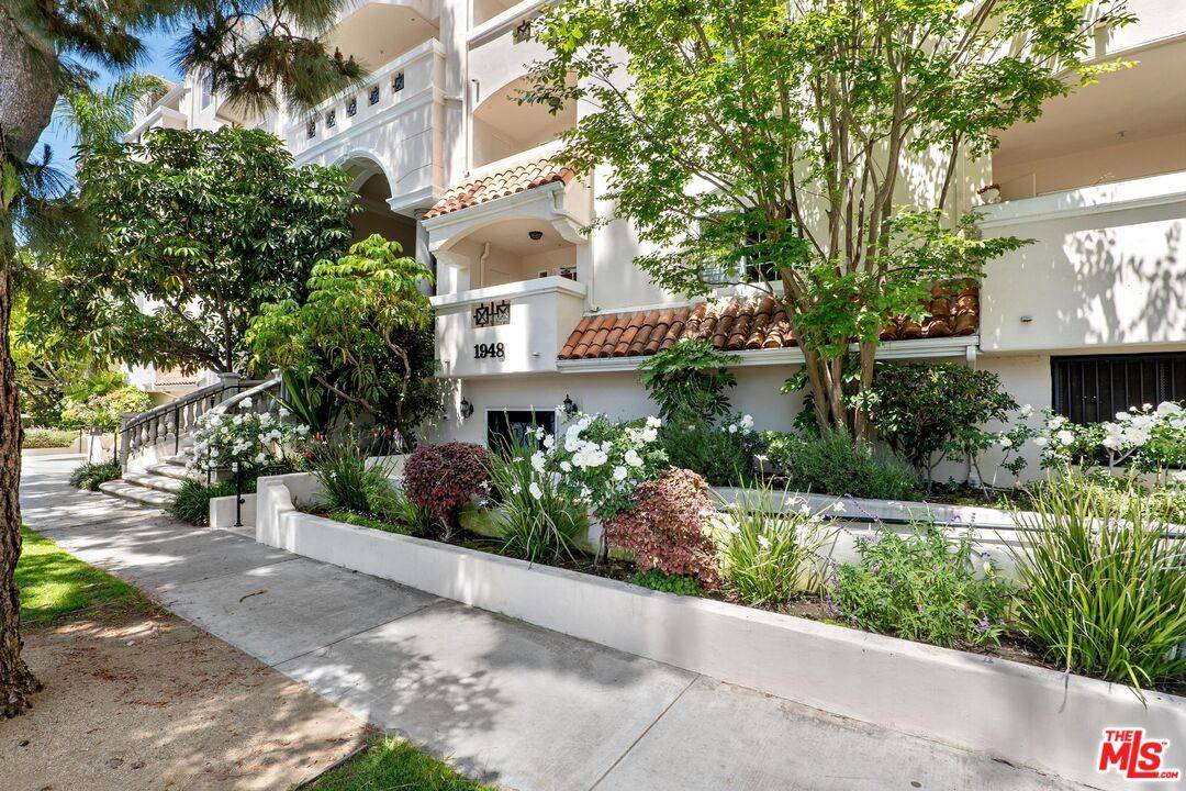 1948   Malcolm Ave 3BR La