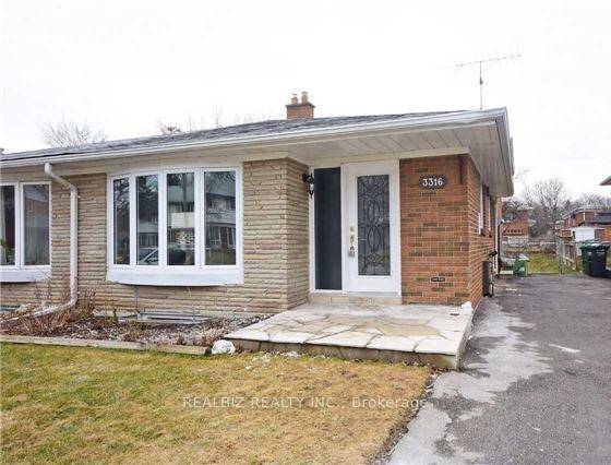 Spacious, fully upgraded 4 bedroom and 3 washroom Home Backsplit W Separate Side Entrance In High Demand Area Of Applewood Heights.